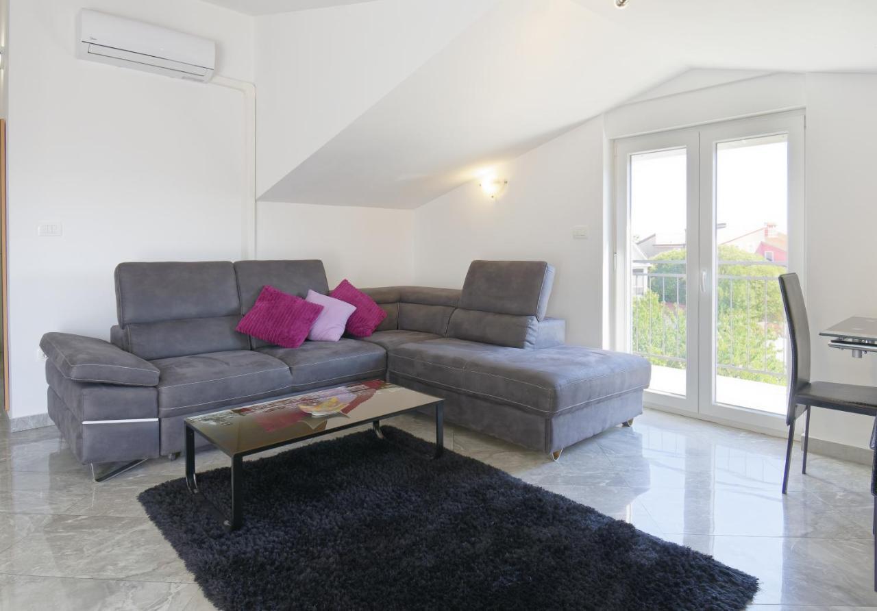Apartments Goran By Rent Istria อูมัค ห้อง รูปภาพ
